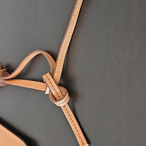 Chloe Luggage Tag & Tassel, Light Brown - Picture 6 of 14